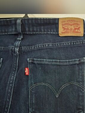 Levi's 721 High Rise Skinny Jeans | Dark Wash Denim | Size W31 L28